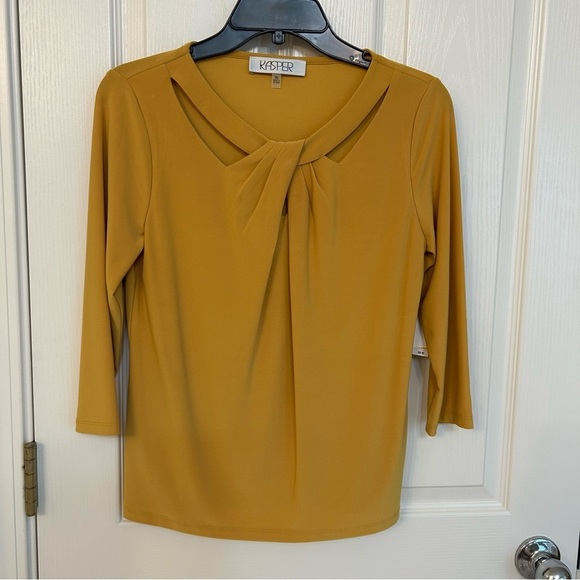 Kasper Three Quarter Sleeve Twist Neck Top in Golden Pear Size SP - Picture 7 of 10